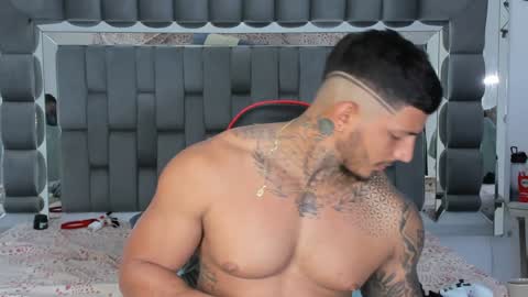 my name is sebas If you come here dont hesitate to say hello Im a guy who really likes having conversations and having hot online show from 11, 12, 2024