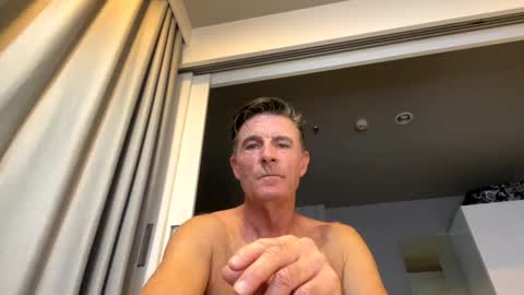 Snapshot of jam_on_it chatting on 4, 3, 2025 JAM online show from 4, 3, 2025