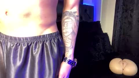 LeonardoInsta LeonardoperezcoPvt open online show from 15, 1, 2025