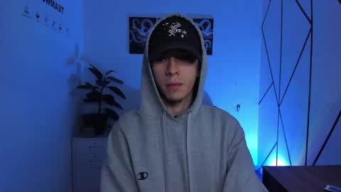 james_adamss_ online show from 26, 11, 2025