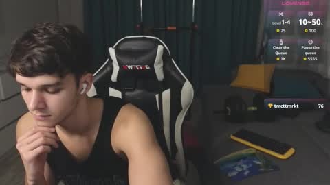 Snapshot of james_friends chatting on 15, 11, 2025 James online show from 15, 11, 2025