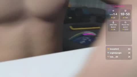 Snapshot of james_friends chatting on 17, 11, 2025 James online show from 17, 11, 2025