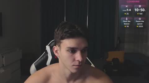 Snapshot of james_friends chatting on 21, 11, 2025 James online show from 21, 11, 2025