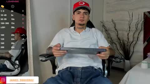 Snapshot of jamesdekker chatting on 16, 9, 2025 jamesdekker online show from 16, 9, 2025