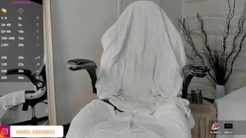 Snapshot of jamesdekker chatting on 17, 9, 2025 jamesdekker online show from 17, 9, 2025