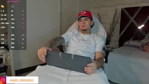 Snapshot of jamesdekker chatting on 1, 10, 2025 jamesdekker online show from 1, 10, 2025