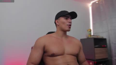 Snapshot of jamesgraay chatting on 11, 11, 2025 James Gray online show from 11, 11, 2025