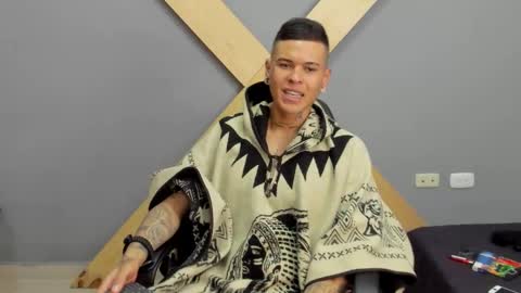 Jamesinked  online show from 19, 12, 2024