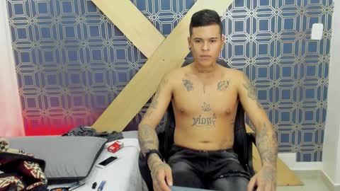 Jamesinked  online show from 2, 1, 2025