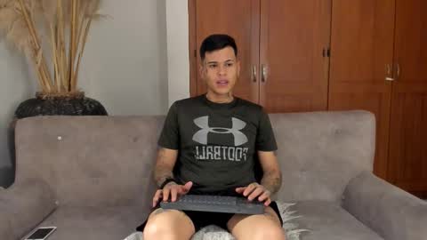 Jamesinked  online show from 3, 12, 2025