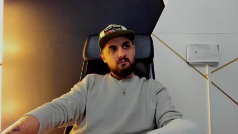 Snapshot of jamesmyersx chatting on 8, 1, 2025 JamesMyers online show from 8, 1, 2025