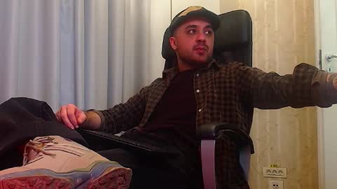 Snapshot of jamesmyersx chatting on 15, 12, 2025 JamesMyers online show from 15, 12, 2025