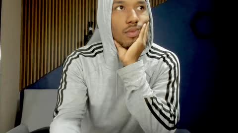 Snapshot of jamesparck chatting on 22, 1, 2025 James online show from 22, 1, 2025