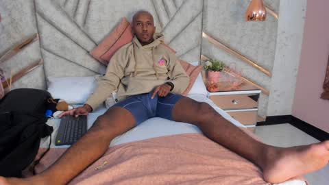 Snapshot of jamesparck chatting on 8, 2, 2025 James online show from 8, 2, 2025