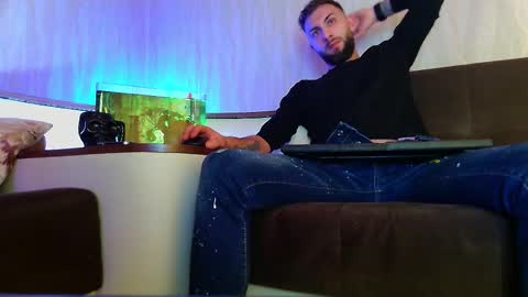 Robbie online show from 7, 3, 2025