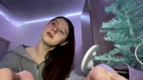 Annnnnnaaa online show from 14, 12, 2025