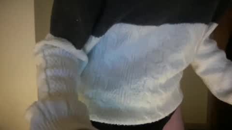 Snapshot of jamsix chatting on 5, 1, 2025 Jamsix online show from 5, 1, 2025