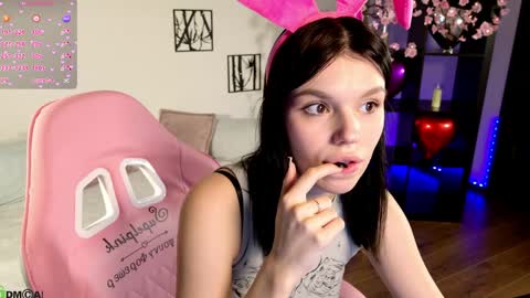 Alexia online show from 6, 4, 2026