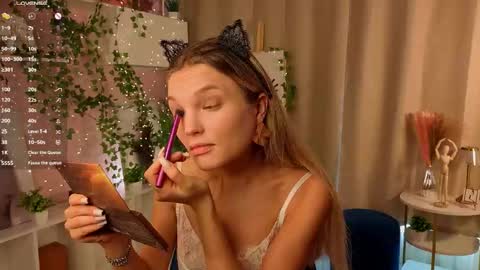 Hi Im Alice and here youll find something online show from 9, 11, 2025