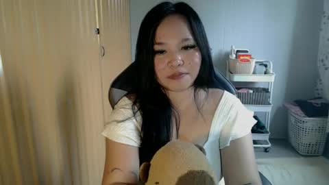 janicaslut_18 online show from 18, 5, 2026