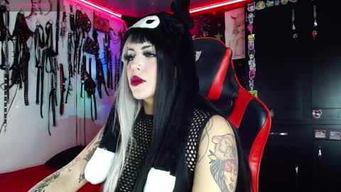      online show from 6, 1, 2025