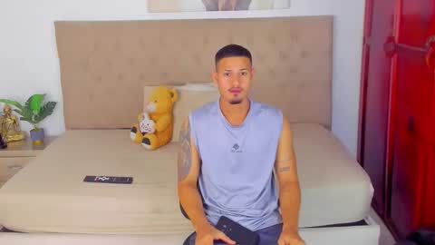 janomar01 online show from 19, 9, 2025