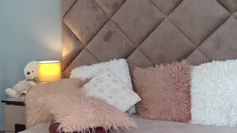 jaquelinemerlot online show from 6, 1, 2025