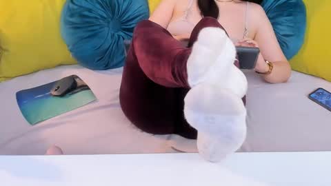 Snapshot of jaqulinnehot chatting on 8, 1, 2025 JaqulinneHot online show from 8, 1, 2025