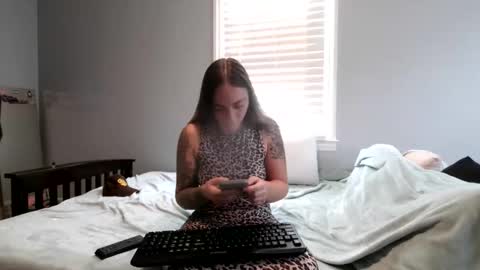 Snapshot of jaseyrae12 chatting on 22, 10, 2025 Jasey Rae online show from 22, 10, 2025