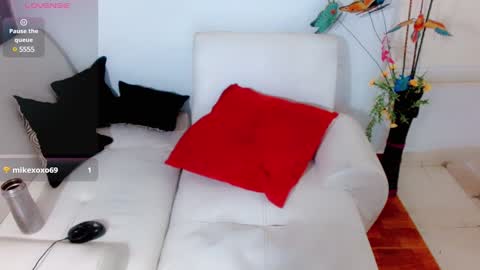 Snapshot of jasmimvega chatting on 18, 1, 2025 jasmim online show from 18, 1, 2025