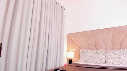 Snapshot of jasmin_melons chatting on 13, 11, 2025 jasmin_melons online show from 13, 11, 2025