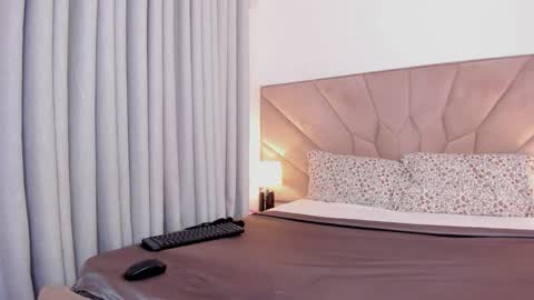 Snapshot of jasmin_melons chatting on 27, 11, 2025 jasmin_melons online show from 27, 11, 2025