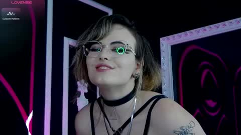 Snapshot of jasmin_voss chatting on 23, 11, 2025 Jasmin online show from 23, 11, 2025