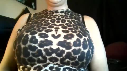 Snapshot of jasmine_devine1 chatting on 22, 6, 2026 Jasmine online show from 22, 6, 2026
