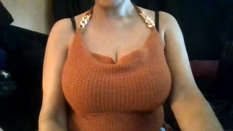 Snapshot of jasmine_devine1 chatting on 23, 6, 2026 Jasmine online show from 23, 6, 2026
