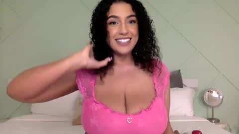 Snapshot of jasminexmarie chatting on 5, 2, 2025 Jasmine Marie online show from 5, 2, 2025