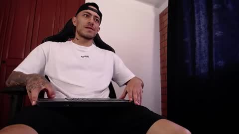 Snapshot of jasson_king01 chatting on 29, 5, 2026 JKing online show from 29, 5, 2026