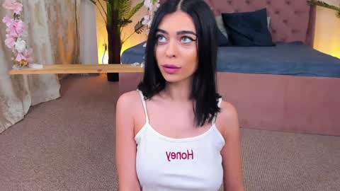 JassyeJoy online show from 5, 1, 2025