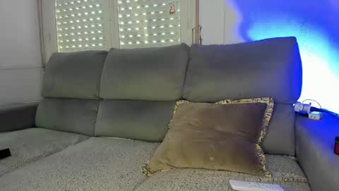 Javier  online show from 12, 2, 2026