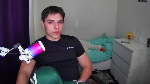 Snapshot of javiermire chatting on 2, 11, 2025 javi online show from 2, 11, 2025