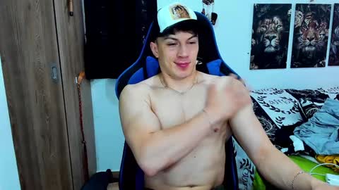 Javier online show from 6, 12, 2024