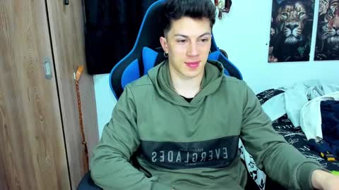 Javier online show from 7, 12, 2024