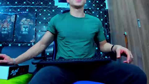 Javier online show from 9, 9, 2025