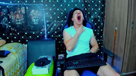 Javier online show from 2, 10, 2025