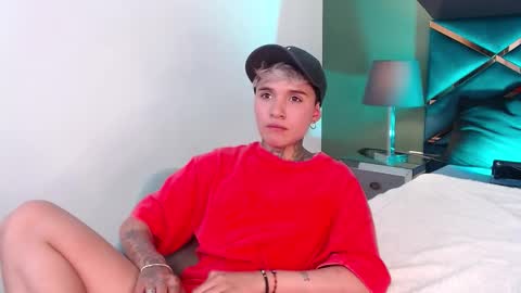 Snapshot of jaxwolf_ chatting on 20, 12, 2025 JAX online show from 20, 12, 2025