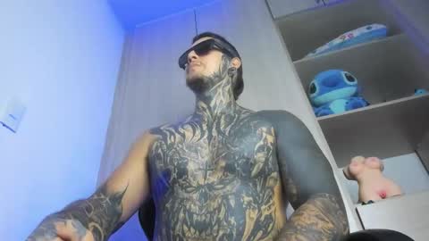 Michael independient model online show from 4, 3, 2026