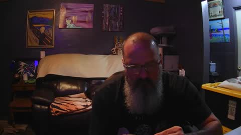 Grand Zaddy or Jay its casual online show from 19, 5, 2026