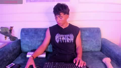 Snapshot of jaycobblack1 chatting on 17, 11, 2025 jaycobblack1 online show from 17, 11, 2025