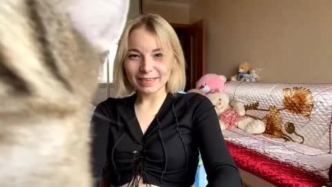 Snapshot of jaynafriess chatting on 18, 10, 2025 Mira online show from 18, 10, 2025