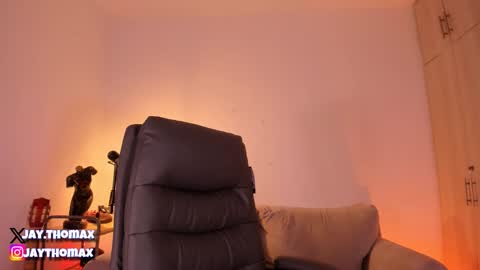 Snapshot of jaythomax chatting on 4, 2, 2025 jaythomax online show from 4, 2, 2025